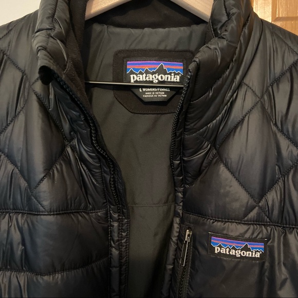 Women’s Patagonia Radalie insulated parka - Picture 3 of 5